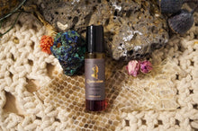 Load image into Gallery viewer, Queendom Oil Roller