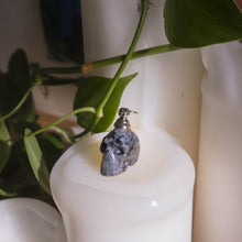 Load image into Gallery viewer, Crystal Skull Potion Pendant