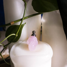 Load image into Gallery viewer, Crystal Skull Potion Pendant